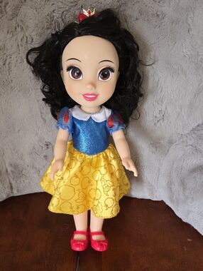 Snow White 13 Inch Doll